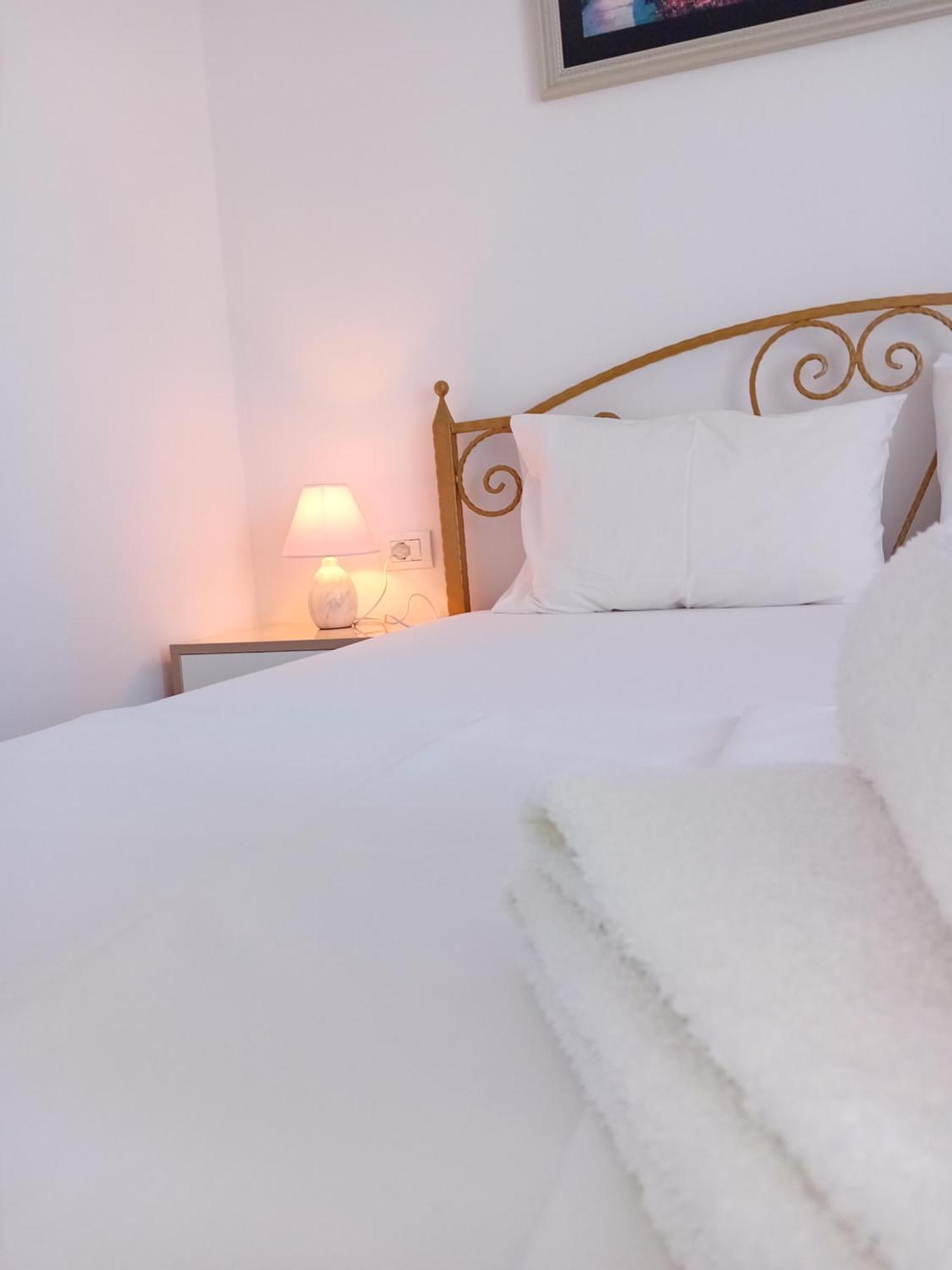 Artur Apartments Himare Exterior foto