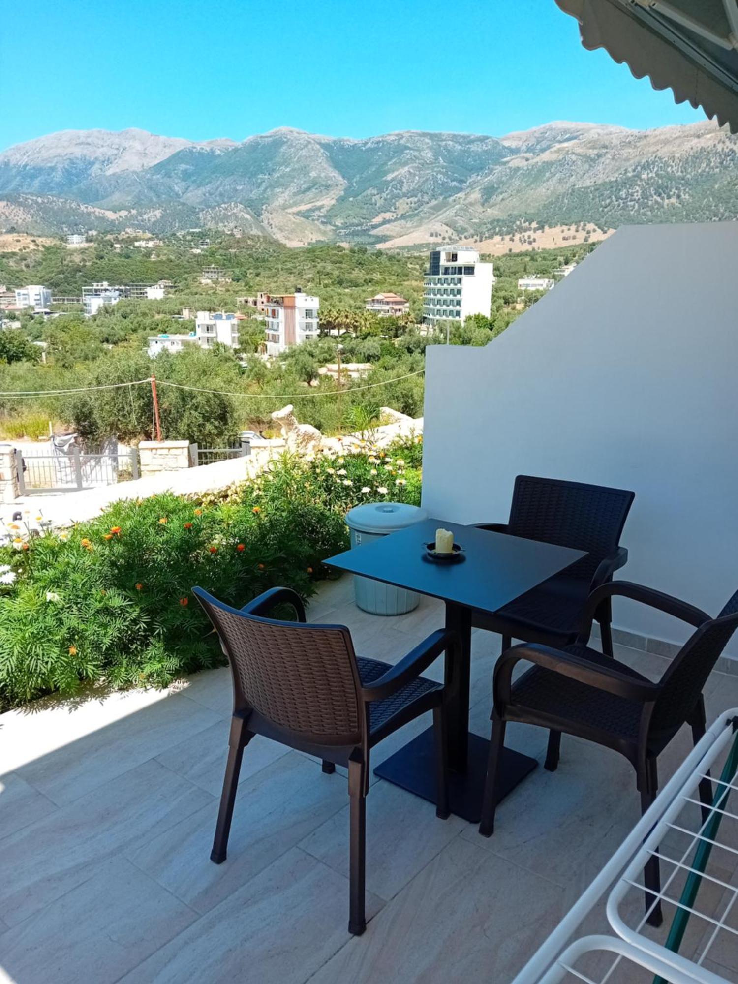 Artur Apartments Himare Exterior foto
