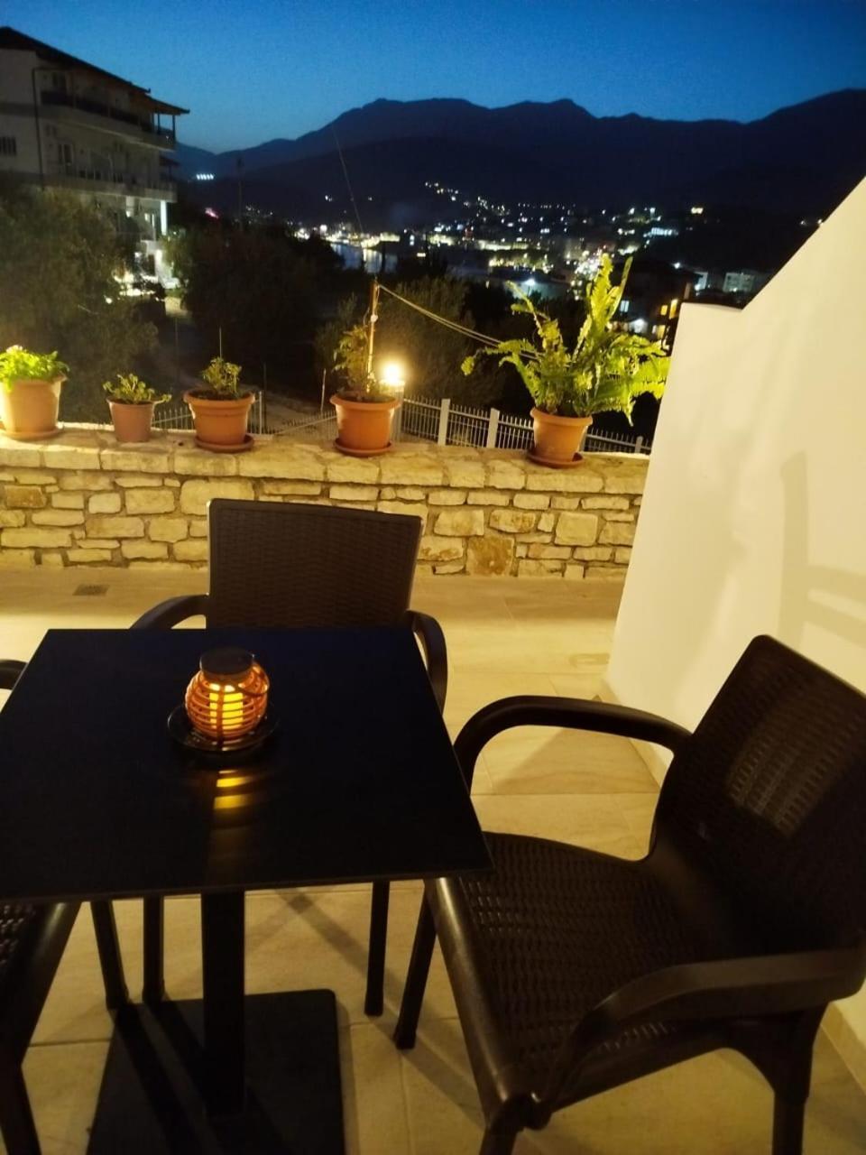 Artur Apartments Himare Quarto foto